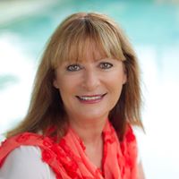 Suzanne Harrington Photo 14