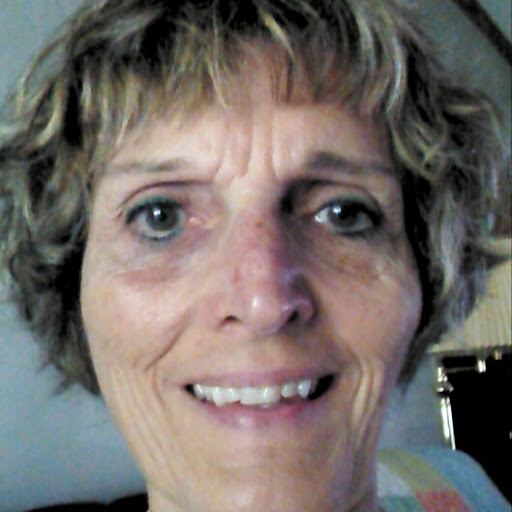Debbie Skelton Photo 8