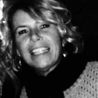 Anita Leahy Photo 4