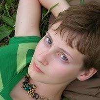 Ellen Monroe Photo 17