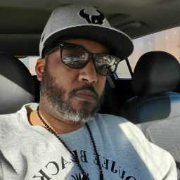 Derrick Williams Photo 44