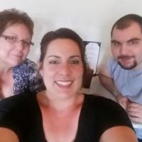 Rebecca Yates Photo 40