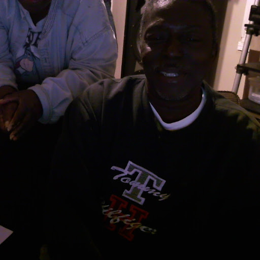 Sammie Harris Photo 28