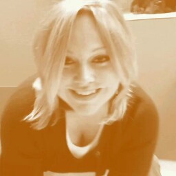 Elizabeth Schulz Photo 8