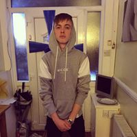 Cameron Hay Photo 27