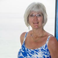 Lynne Morris Photo 26