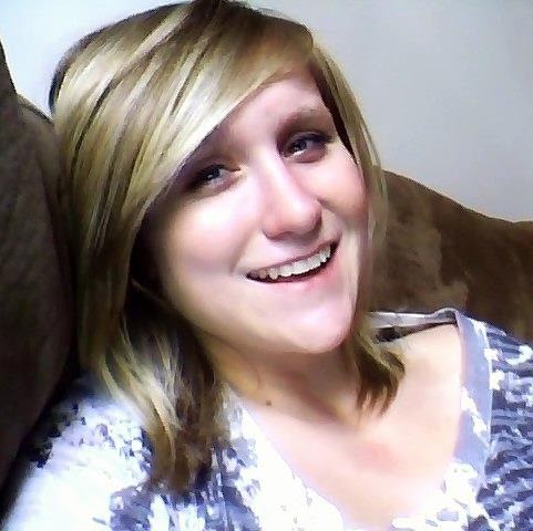 Bethany Sanders Photo 22