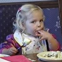 Cassandra Hendricks Photo 15