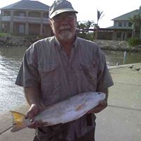 Raymond Muniz Photo 14