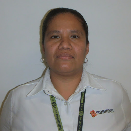 Julia Cervantes Photo 18