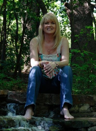 Janie Davis Photo 18