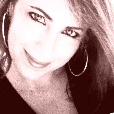 Stacie Davis Photo 10