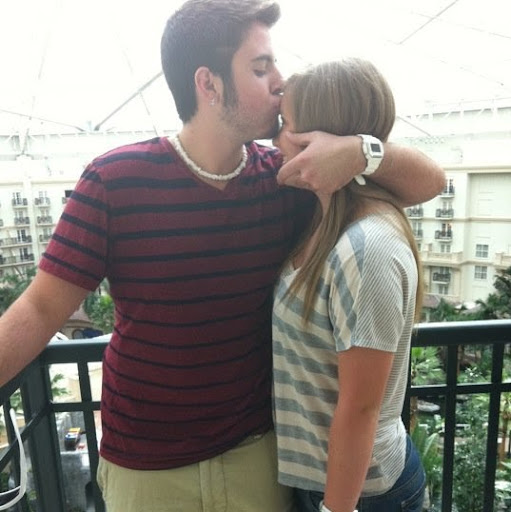 Alex Morris Photo 40