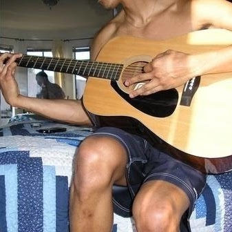 Larry Lindsey Photo 9