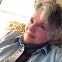 Elizabeth Mayes Photo 27
