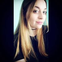 Michelle Earl Photo 14