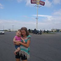 Amber Luke Photo 4