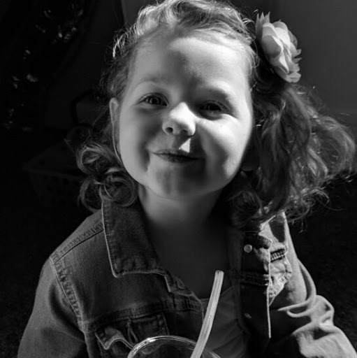 Laura Adair Photo 15