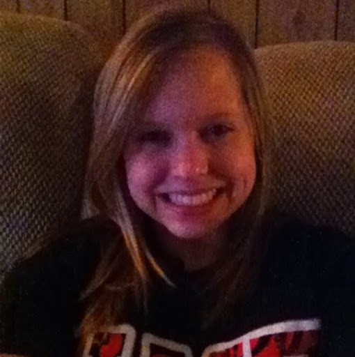 Melanie Carlson Photo 12