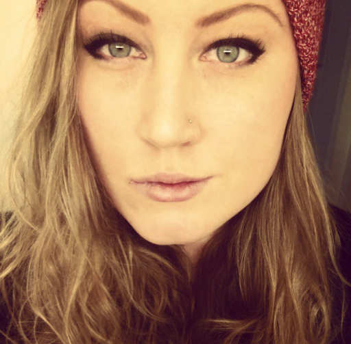 Kathryn Thomas Photo 21