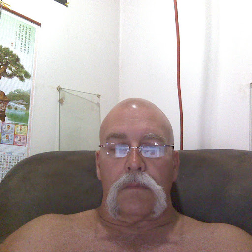 Austin Martin Photo 6