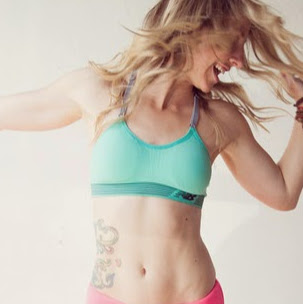 Carrie Cox Photo 18