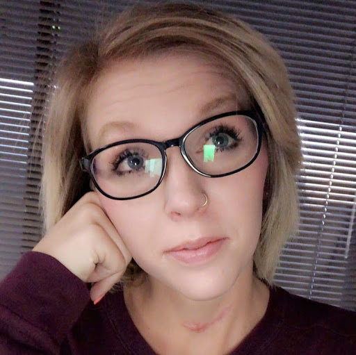 Kaitlin Larsen Photo 2