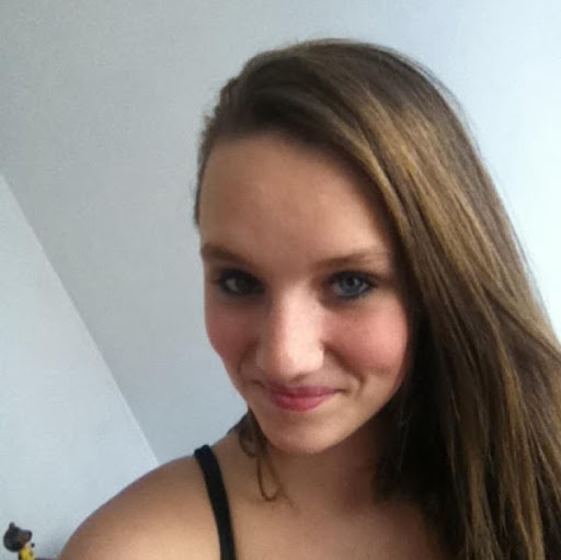 Anna Powell Photo 45