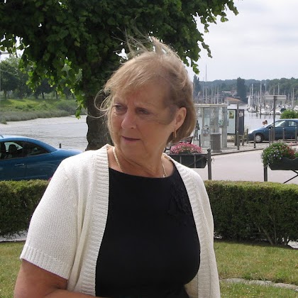 Janet Dickson Photo 39