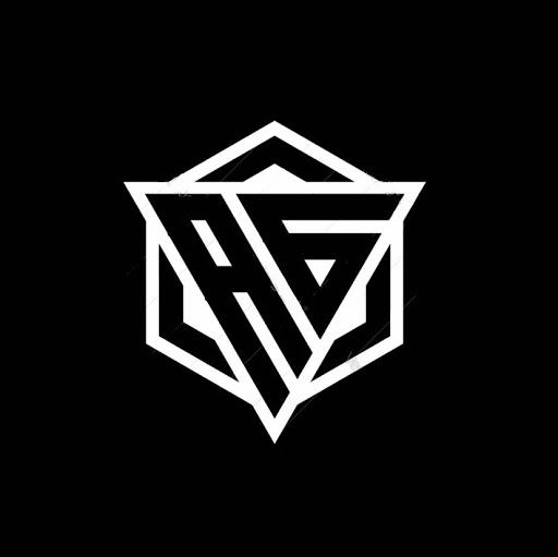 Adrian Guerrero Photo 4