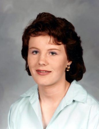 Holly Tucker Photo 6