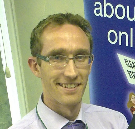 Kris Barker Photo 33