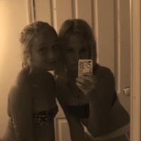 Rachel Groves Photo 15