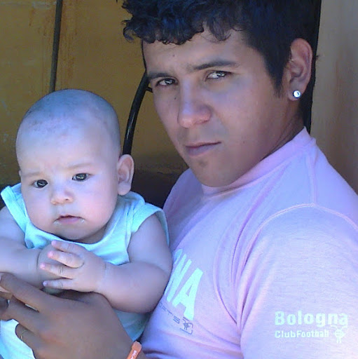 Rene Benitez Photo 6