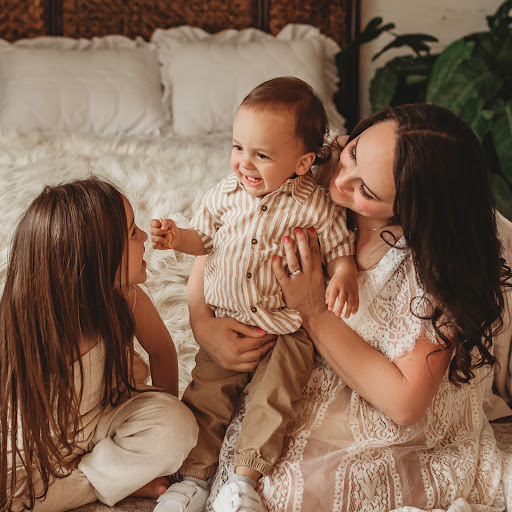 Liz Andersen Photo 10