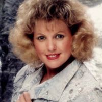 Diane Vaughn Photo 40