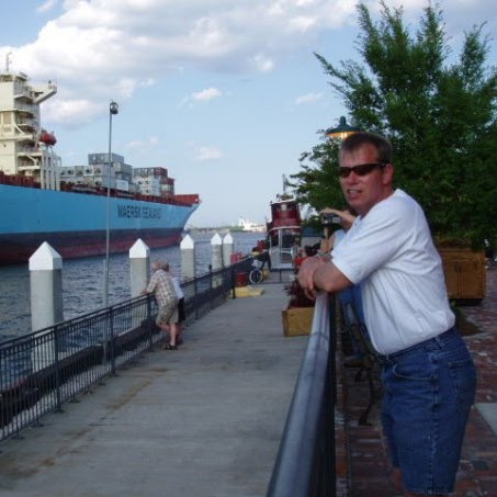 Scott Roach Photo 28