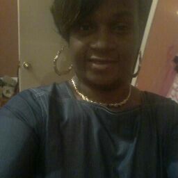 Denise Phillips Photo 17