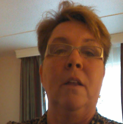 Gail Small Photo 13