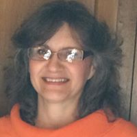 Elizabeth Grimes Photo 17