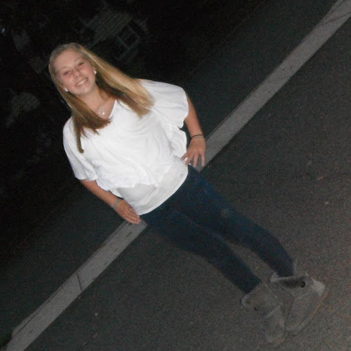 Kristen Nugent Photo 30