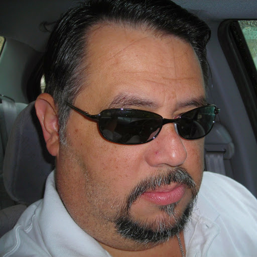 Victor Hernandez Photo 54
