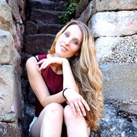 Stephanie Siegel Photo 22