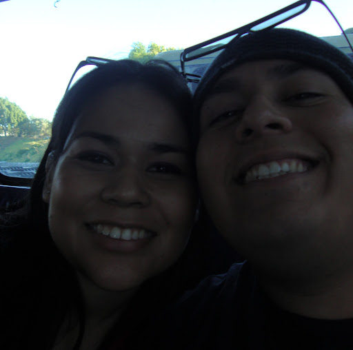 Reyna Flores Photo 13