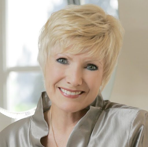 Ruth Phillips Photo 7