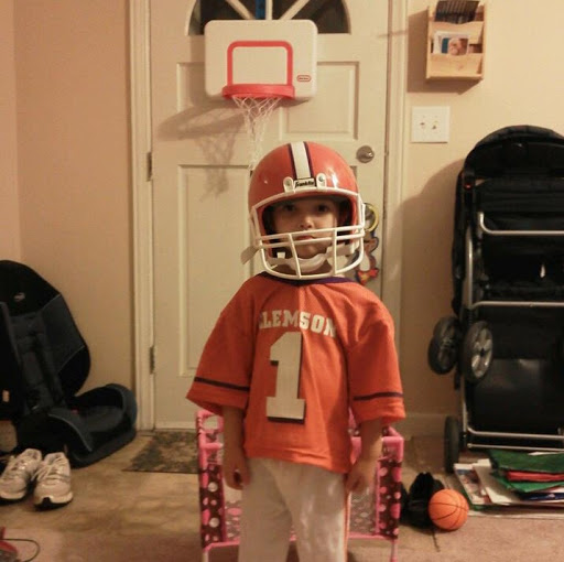 Tammy Howell Photo 13