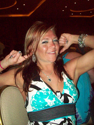 Kristin Whitaker Photo 7