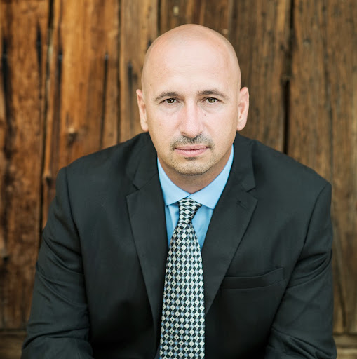 Craig Thompson Photo 47