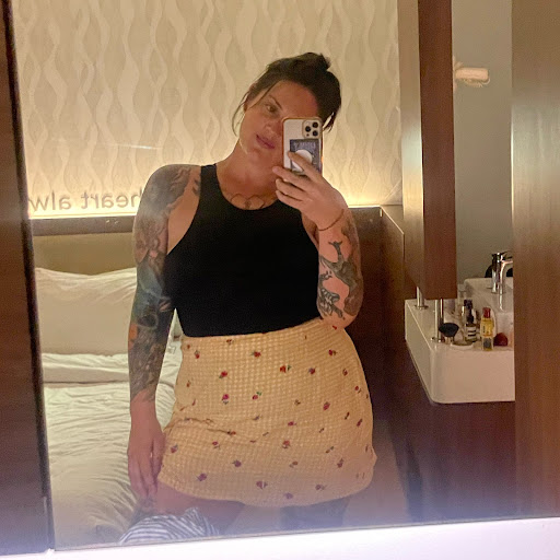 Shelley Clarke Photo 9