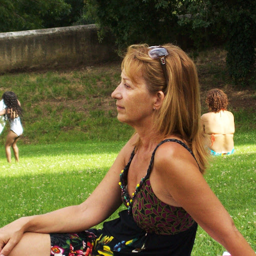 Isabel Medina Photo 29